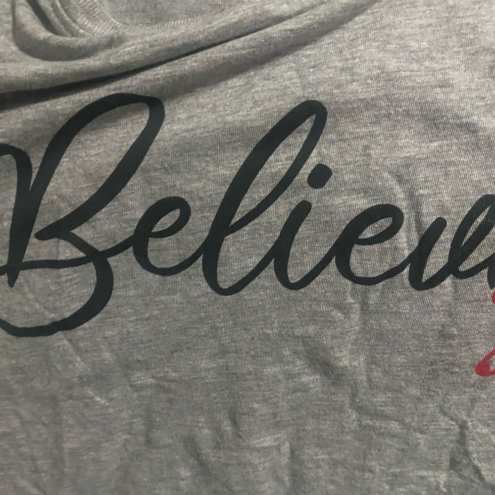 Gray 'Believe' Graphic T-Shirt